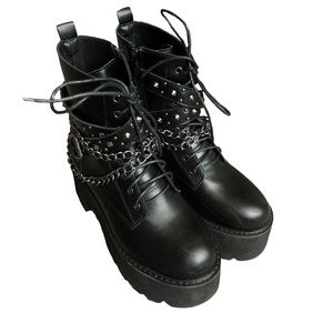 Black Platform Chained Boots